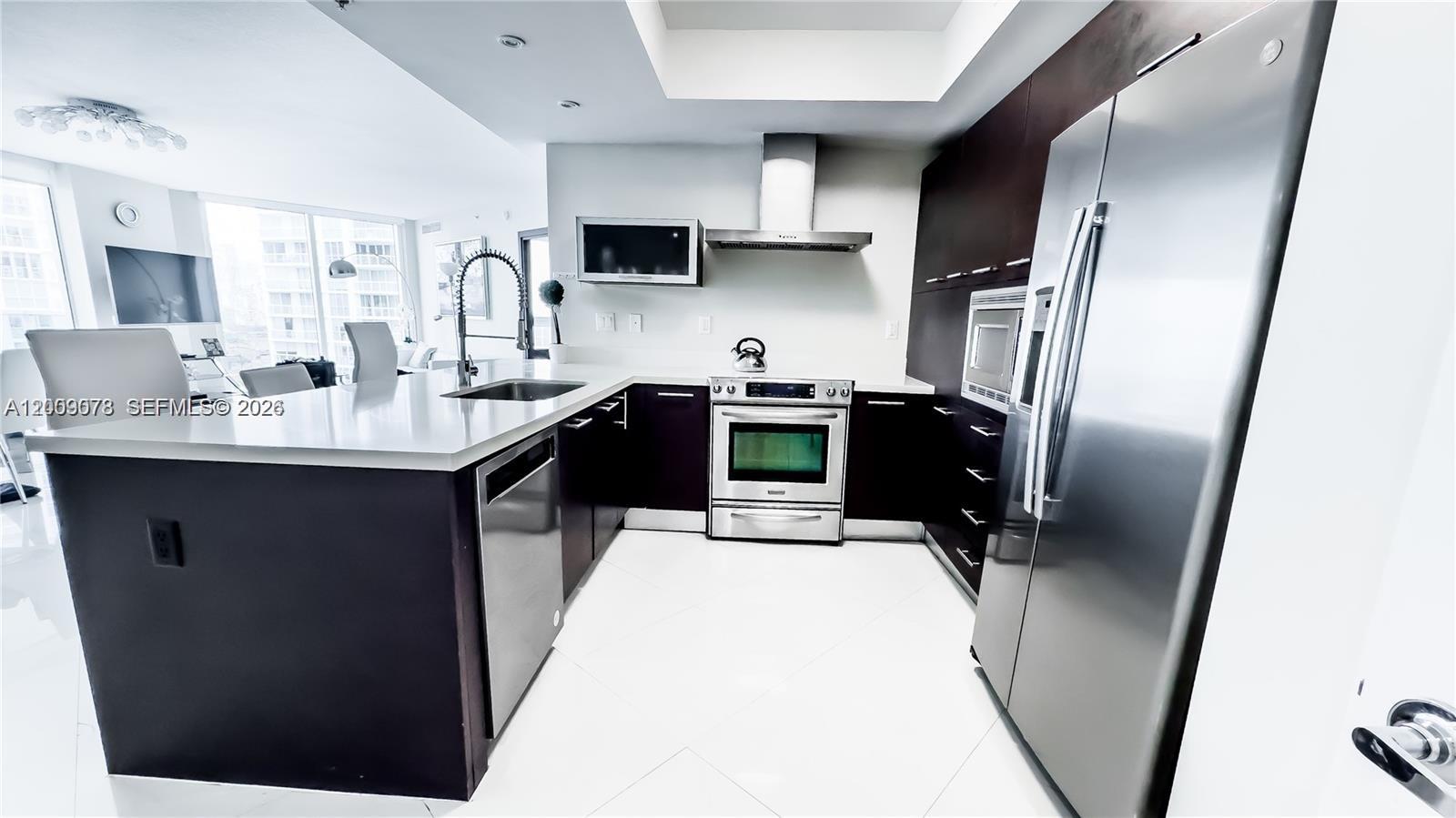 image St Tropez Sunny Isles8