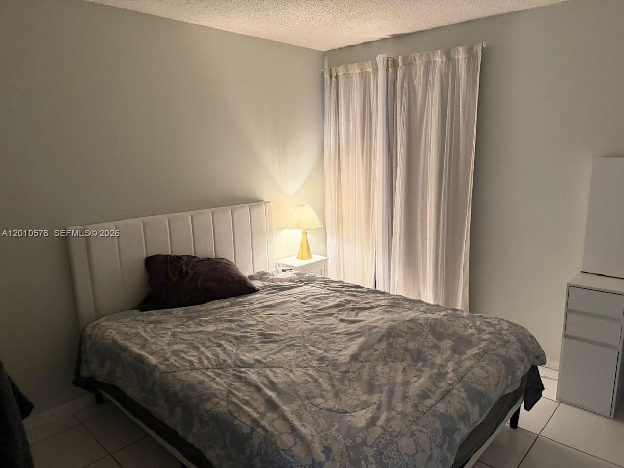2420 Diana Dr #302 Hallandale Beach, FL 33009