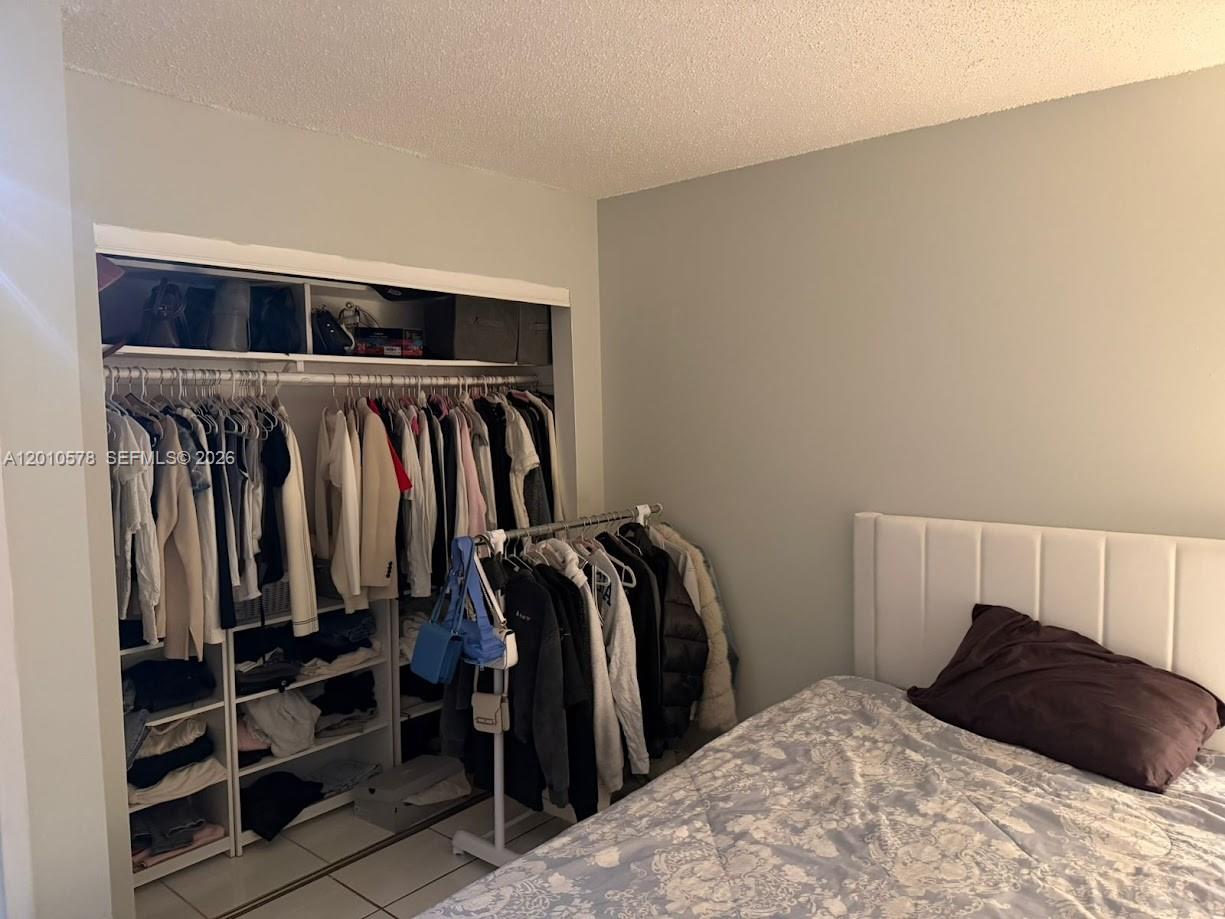 2420 Diana Dr #302 Hallandale Beach, FL 33009