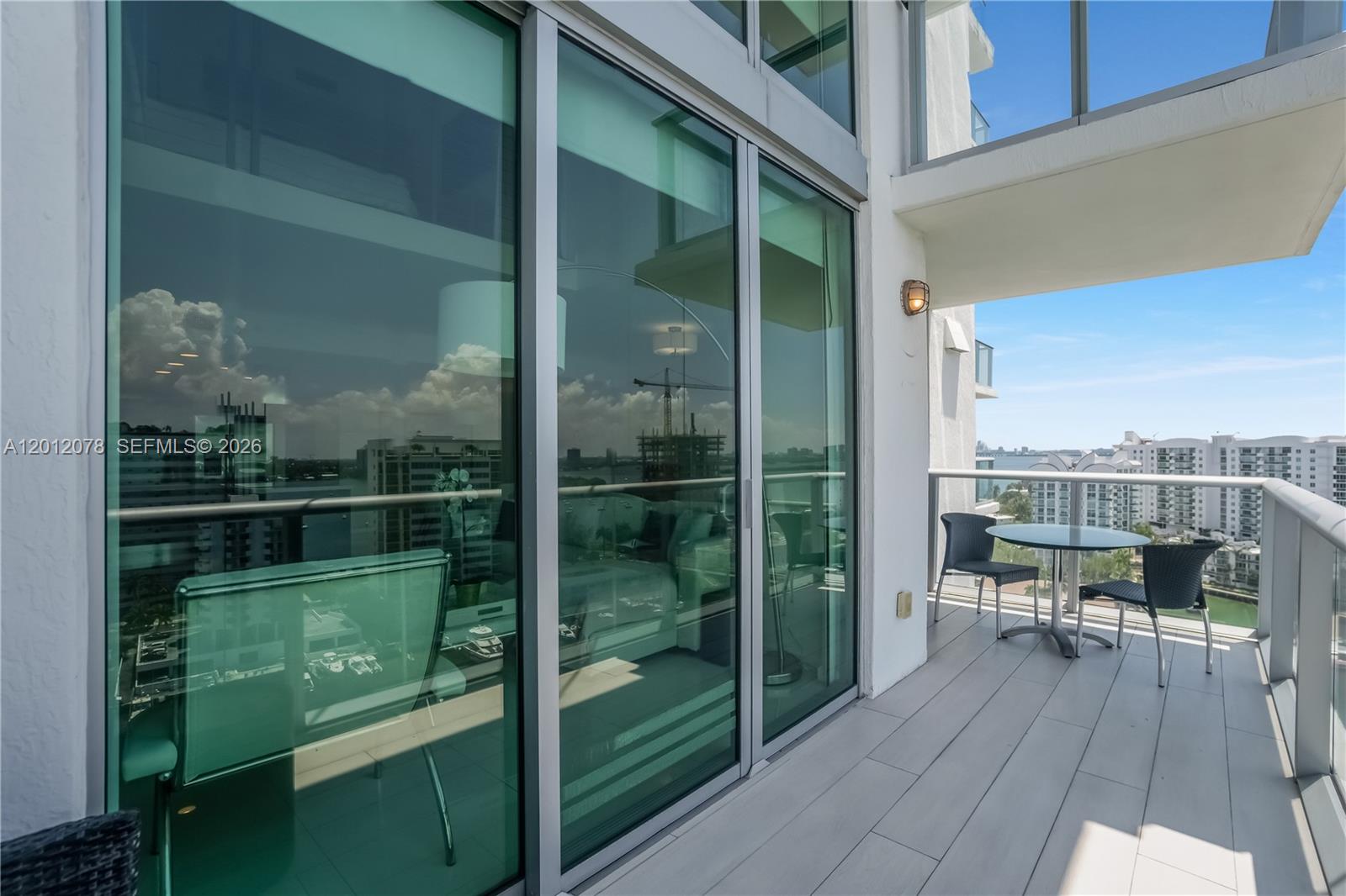 image Eloquence on the Bay9