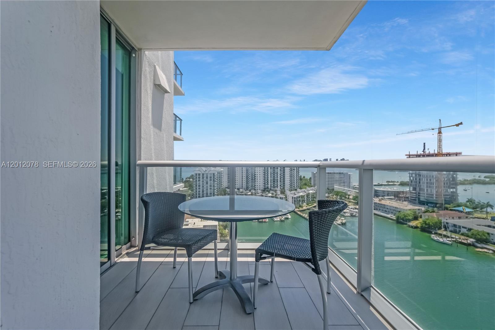 image Eloquence on the Bay10