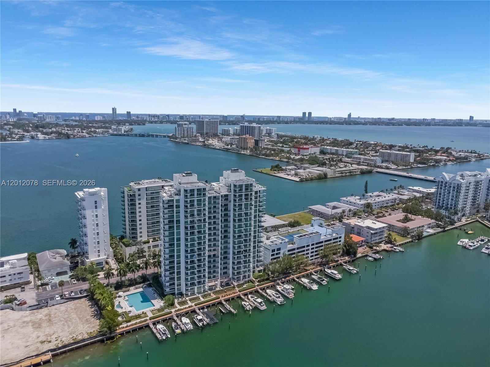 image Eloquence on the Bay40