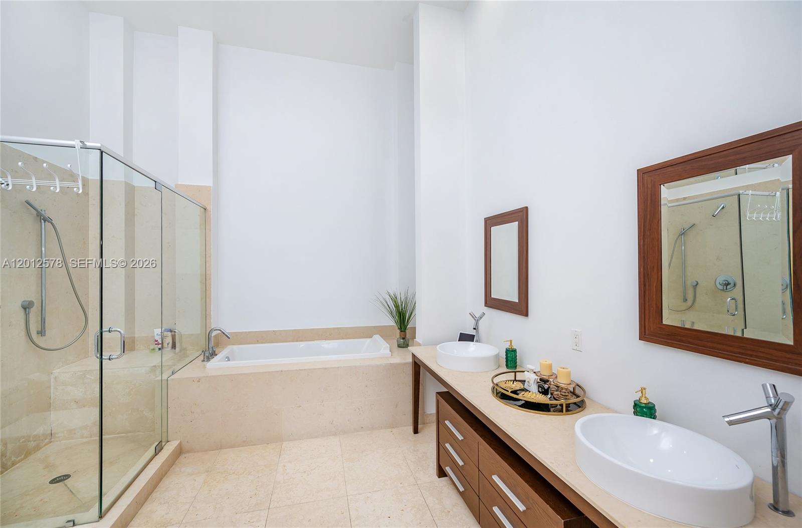 495 Brickell Ave #4103 Miami, FL 33131