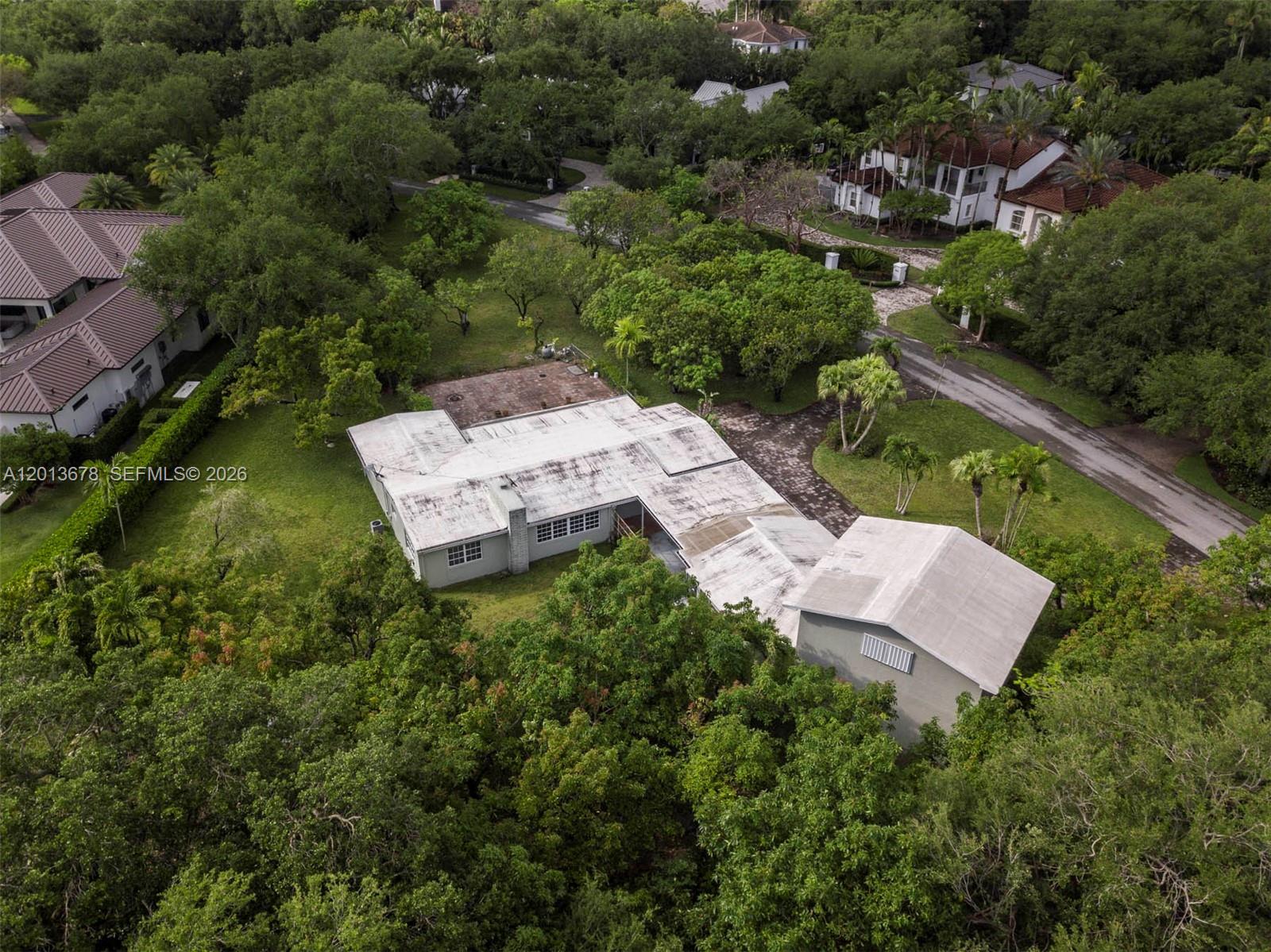 10851 SW 68th Ave Pinecrest, FL 33156