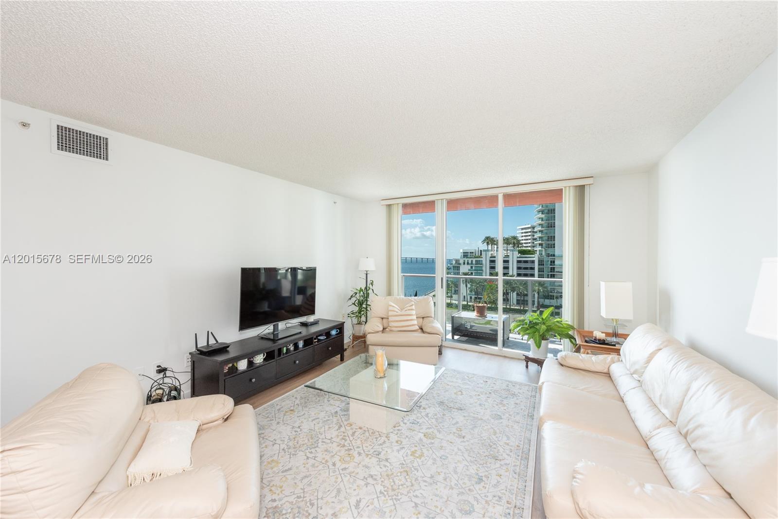 image The Mark on Brickell1