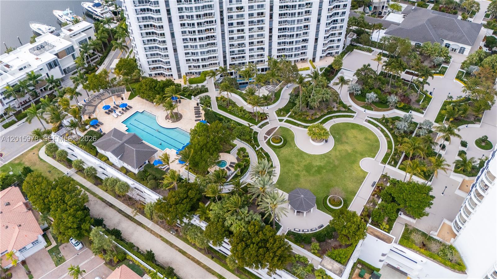 21055 Yacht Clb Dr #1707 Aventura, FL 33180