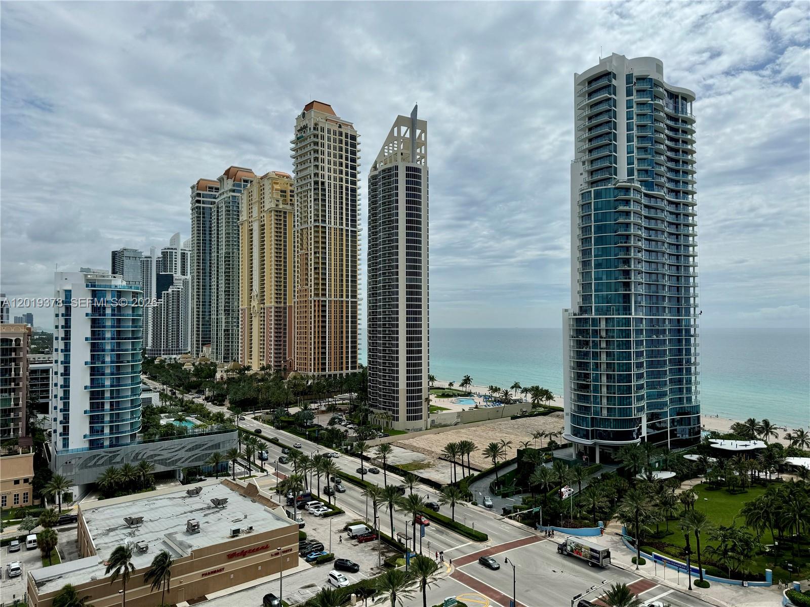 image Winston Towers 60027