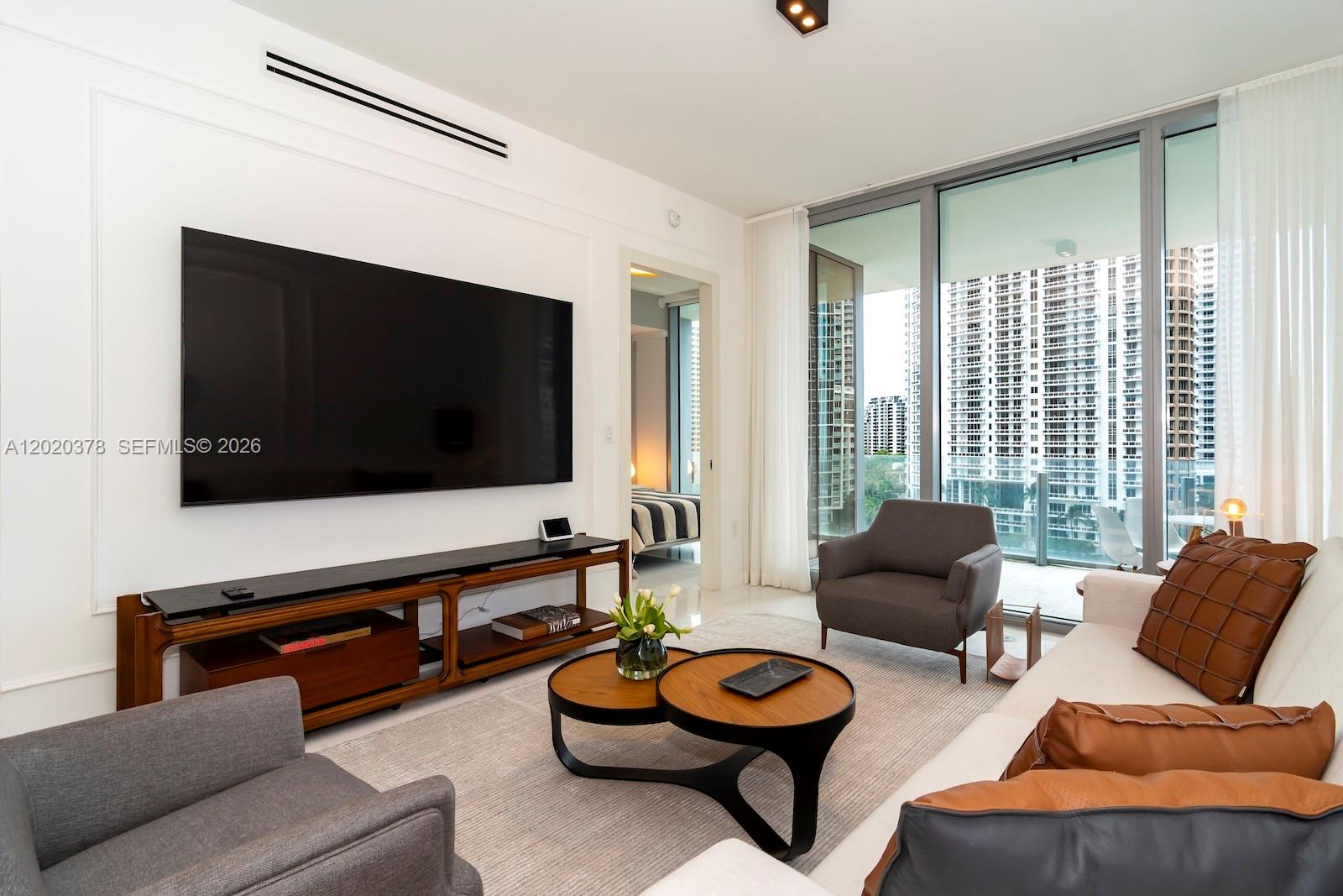 300 Biscayne Blvd Way #802E Miami, FL 33131