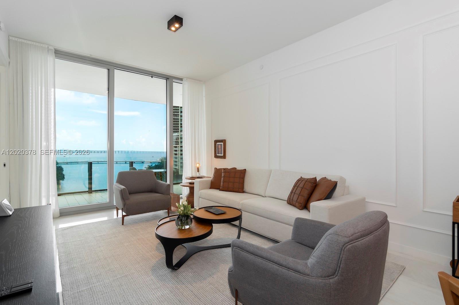 300 Biscayne Blvd Way #802E Miami, FL 33131