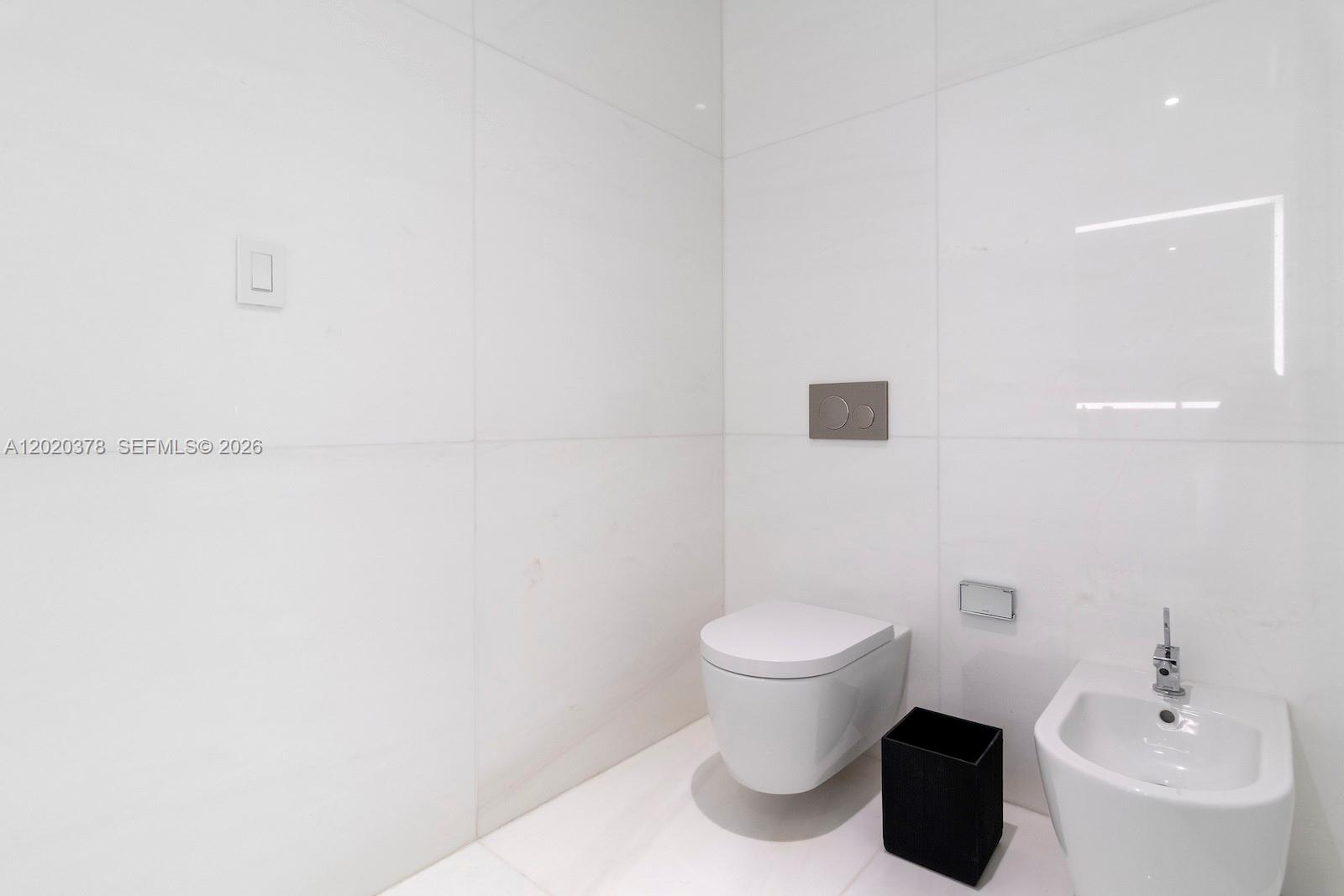 300 Biscayne Blvd Way #802E Miami, FL 33131
