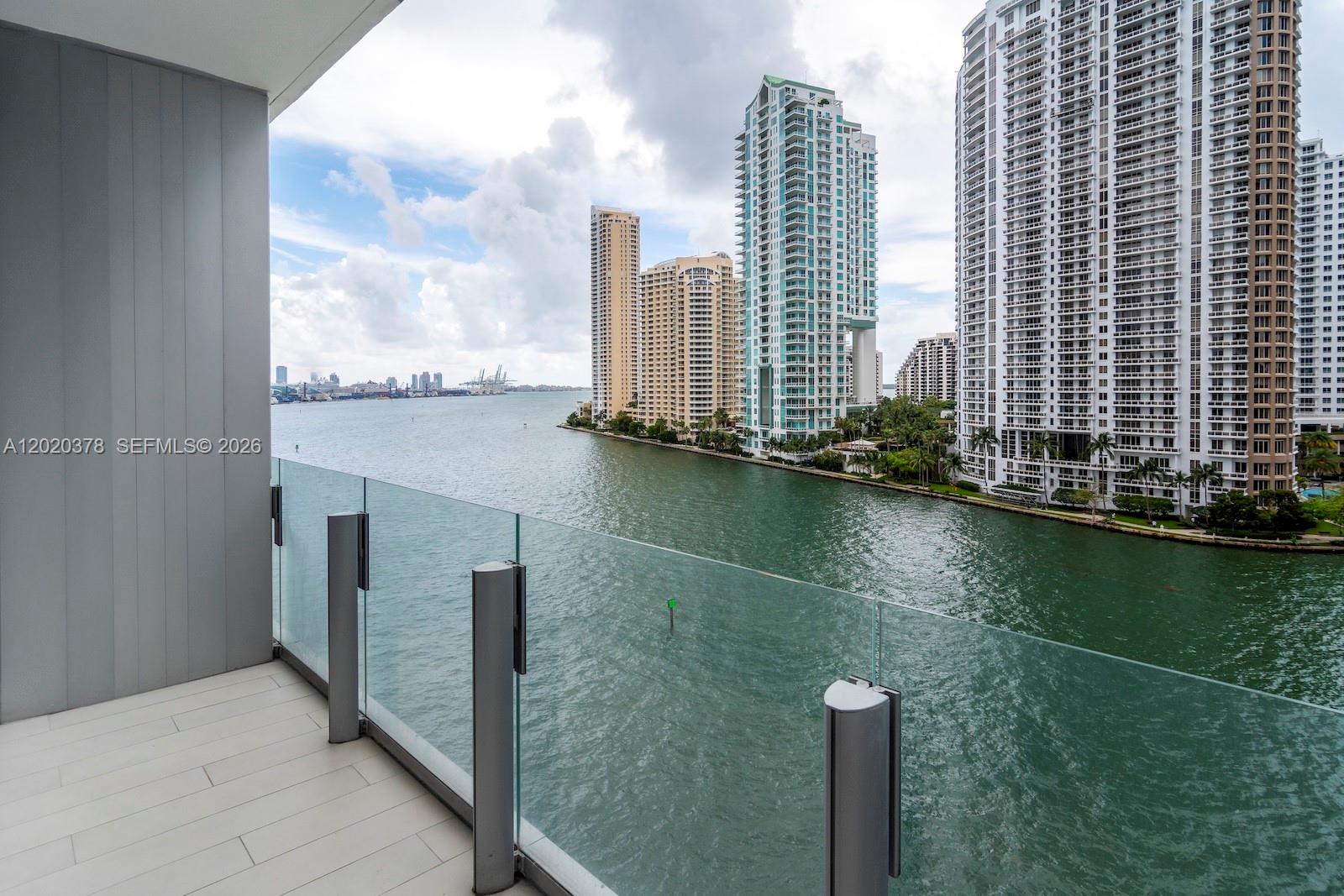 300 Biscayne Blvd Way #802E Miami, FL 33131