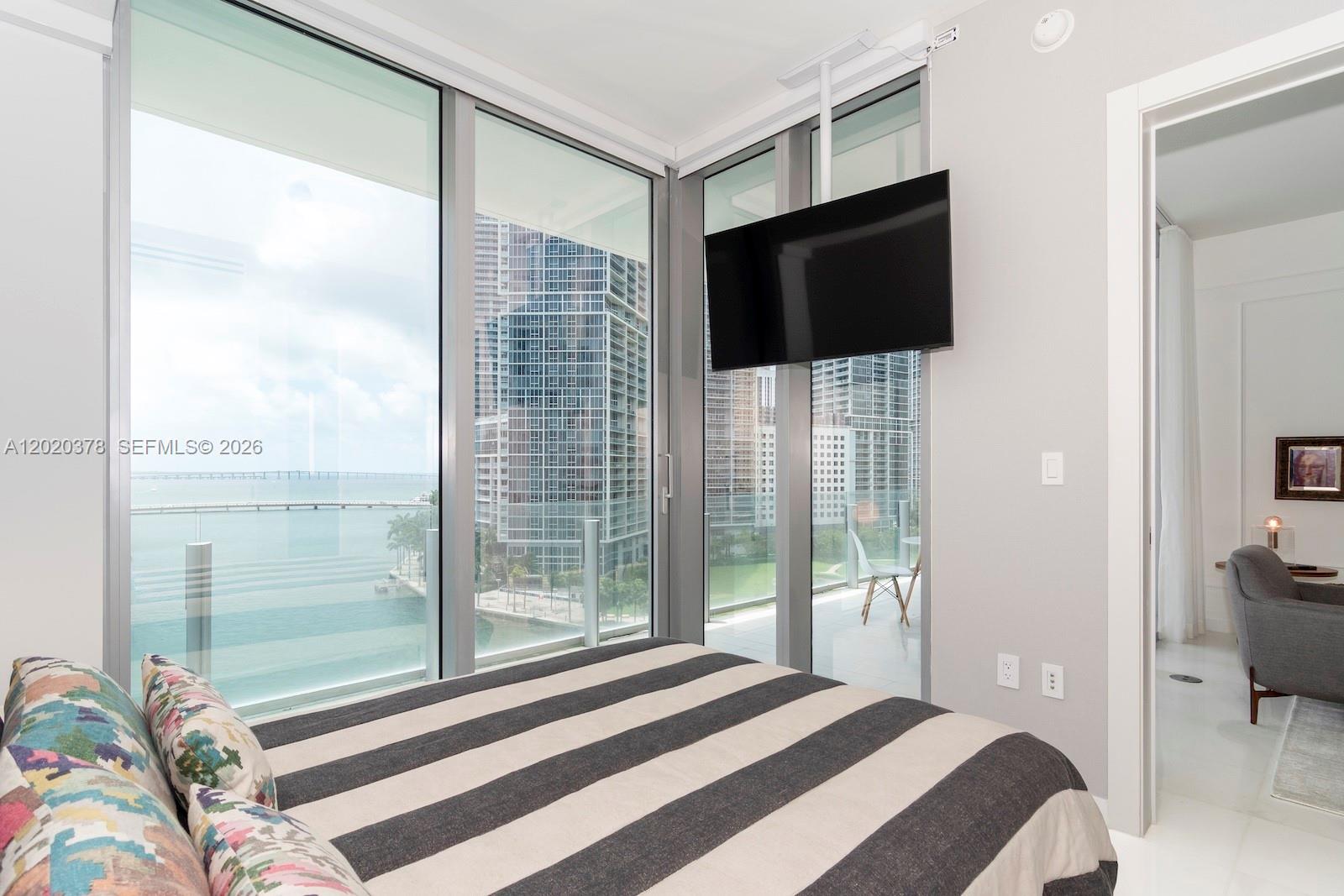 300 Biscayne Blvd Way #802E Miami, FL 33131