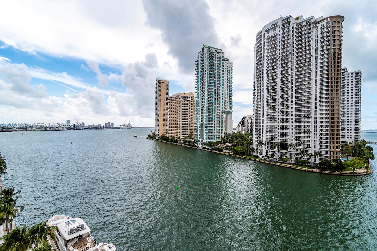 300 Biscayne Blvd Way #802E Miami, FL 33131
