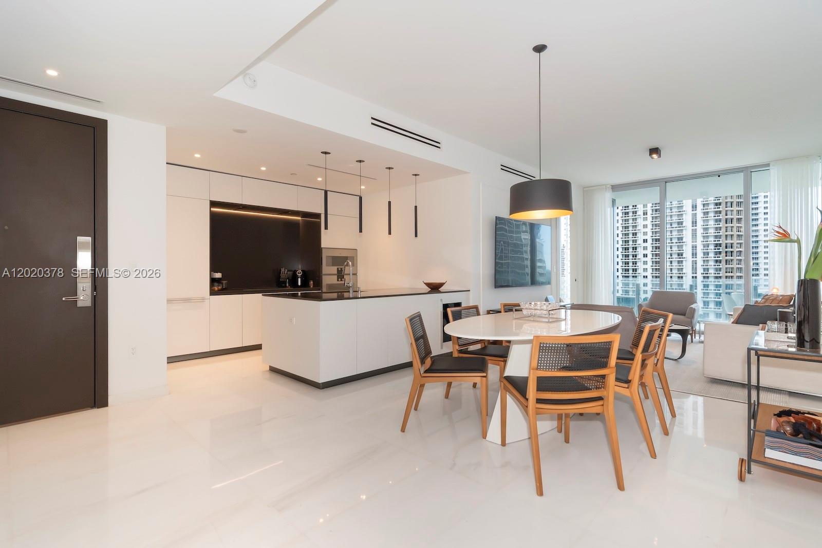 300 Biscayne Blvd Way #802E Miami, FL 33131