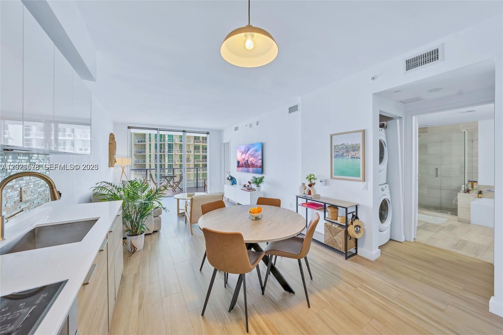 image Brickell House3