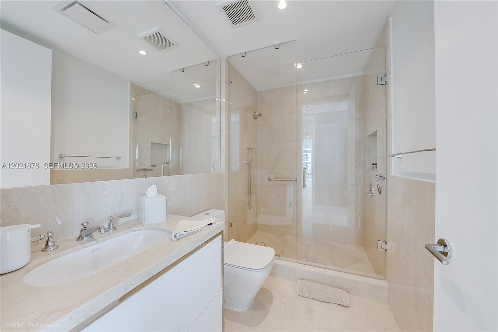 15701 Collins Ave #3001 Sunny Isles Beach, FL 33160