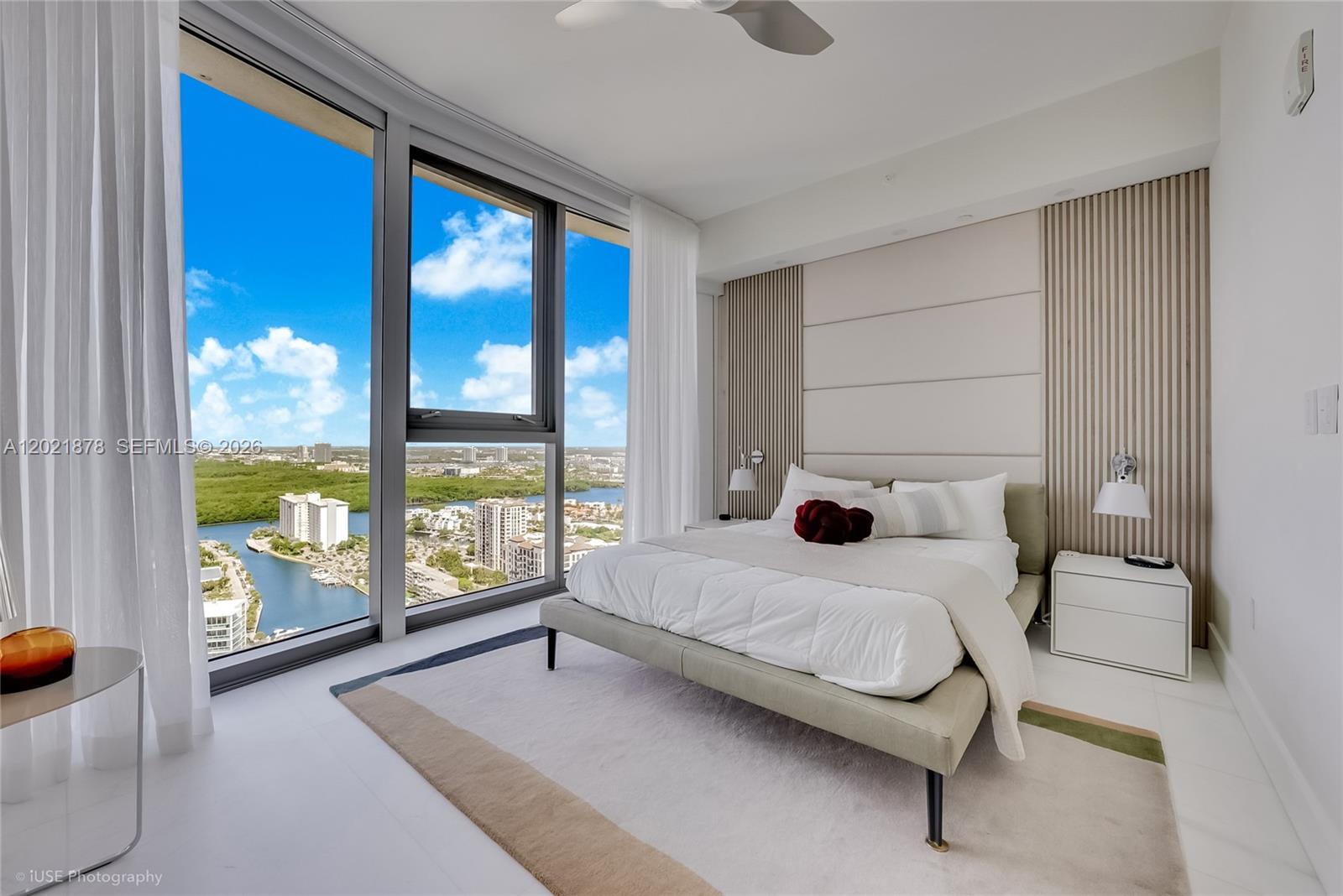 15701 Collins Ave #3001 Sunny Isles Beach, FL 33160