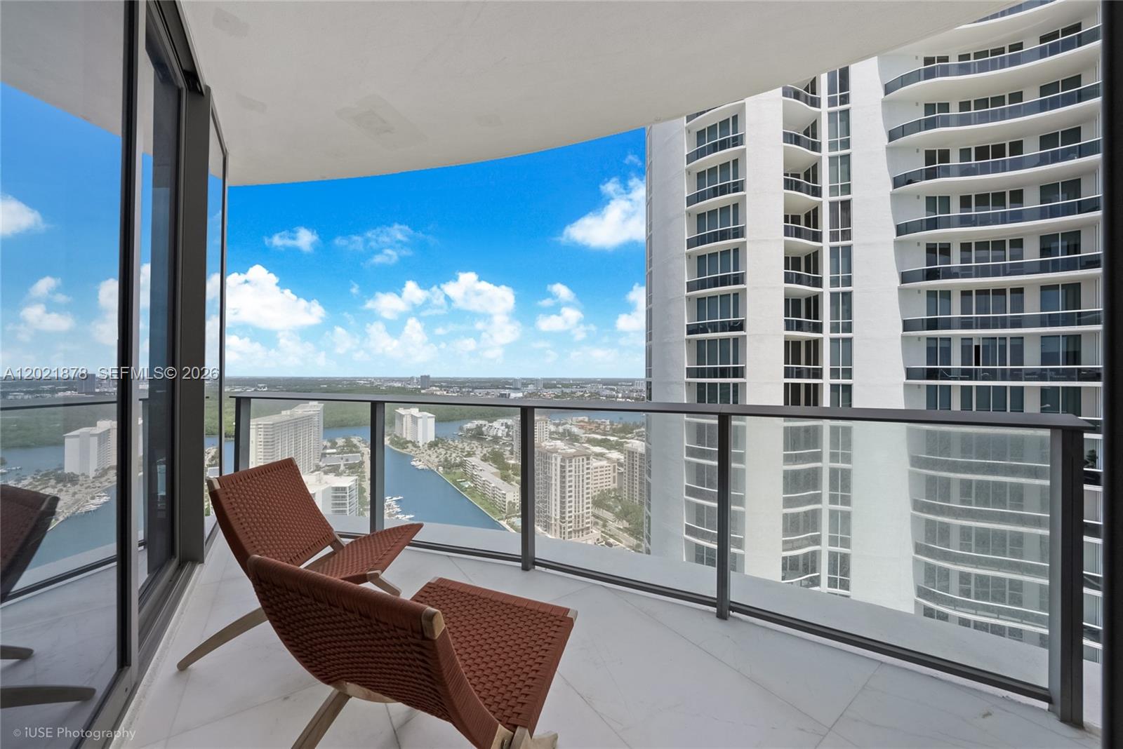 15701 Collins Ave #3001 Sunny Isles Beach, FL 33160