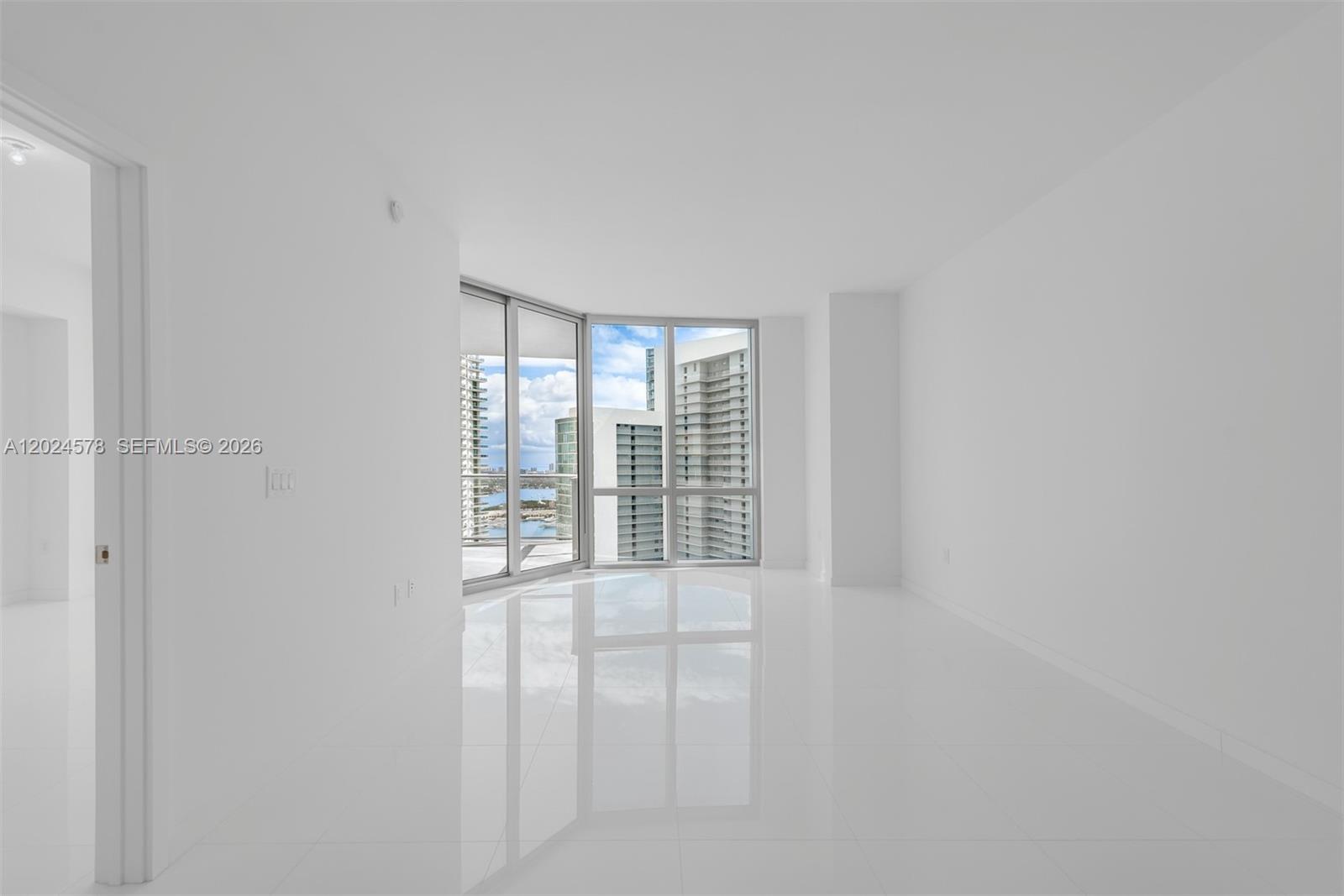 image Paramount Miami Worldcenter3