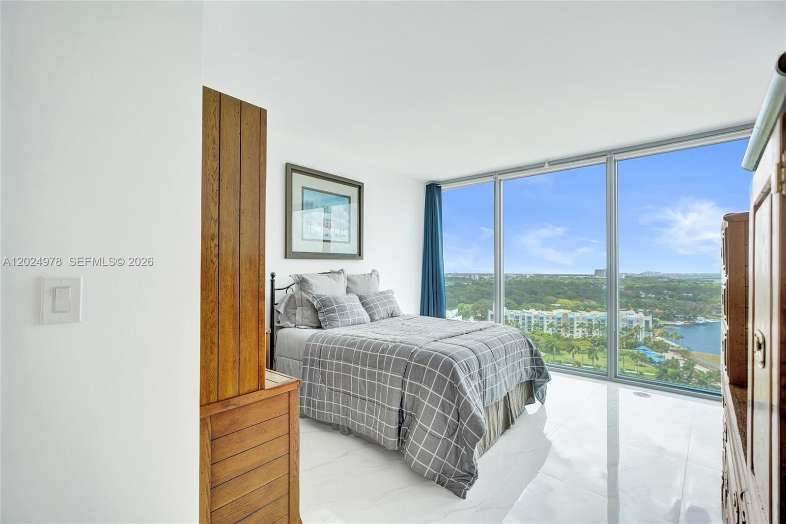 601 NE 36th St #1508 Miami, FL 33137