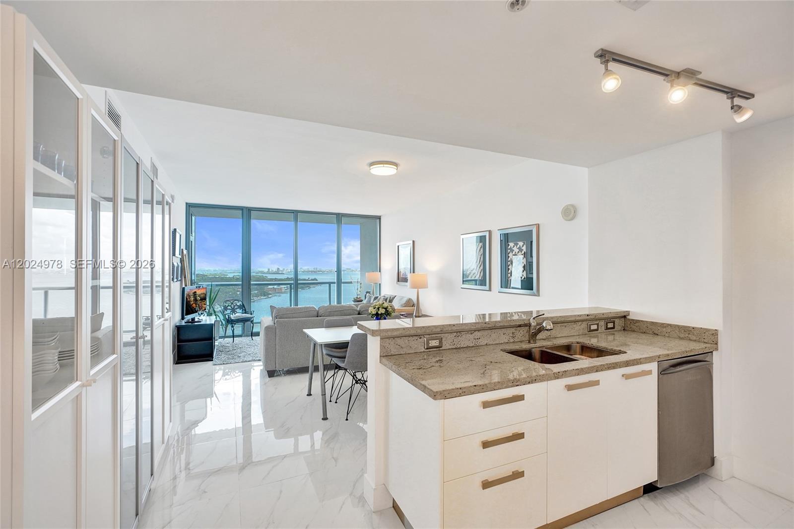 601 NE 36th St #1508 Miami, FL 33137