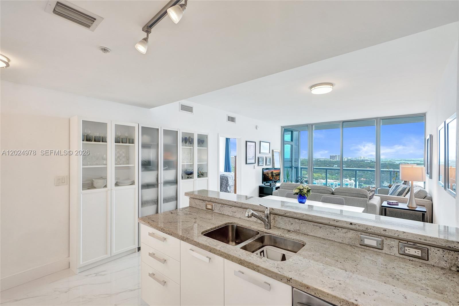 601 NE 36th St #1508 Miami, FL 33137