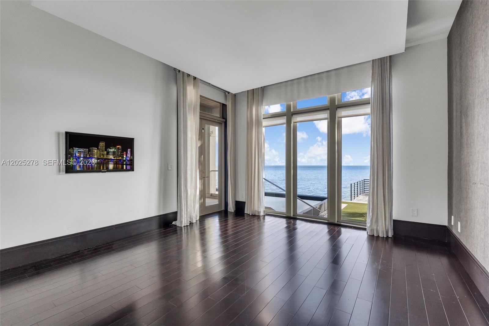 760 S Mashta Dr Key Biscayne, FL 33149