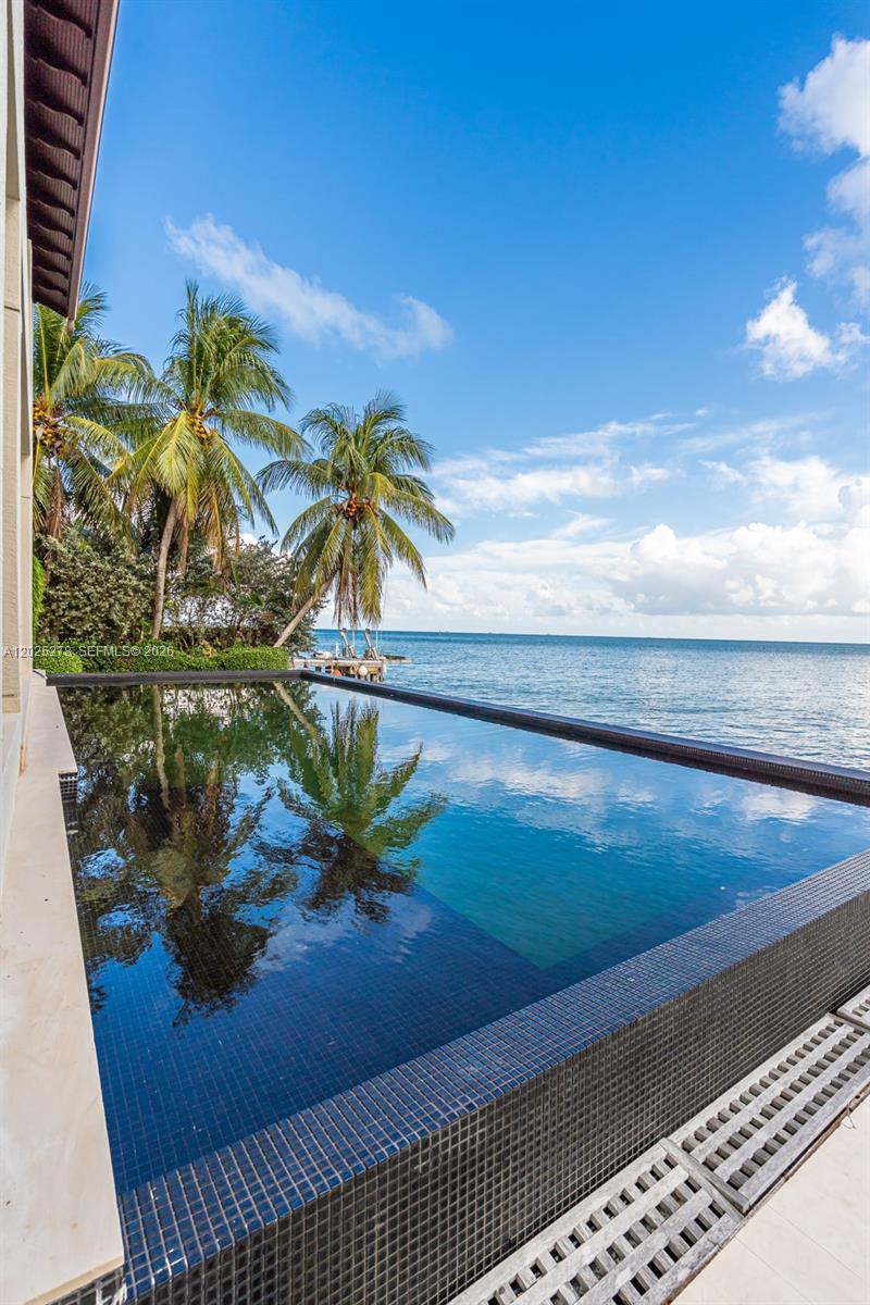 760 S Mashta Dr Key Biscayne, FL 33149