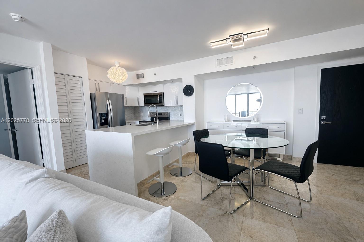 90 Alton Rd #1009 Miami Beach, FL 33139