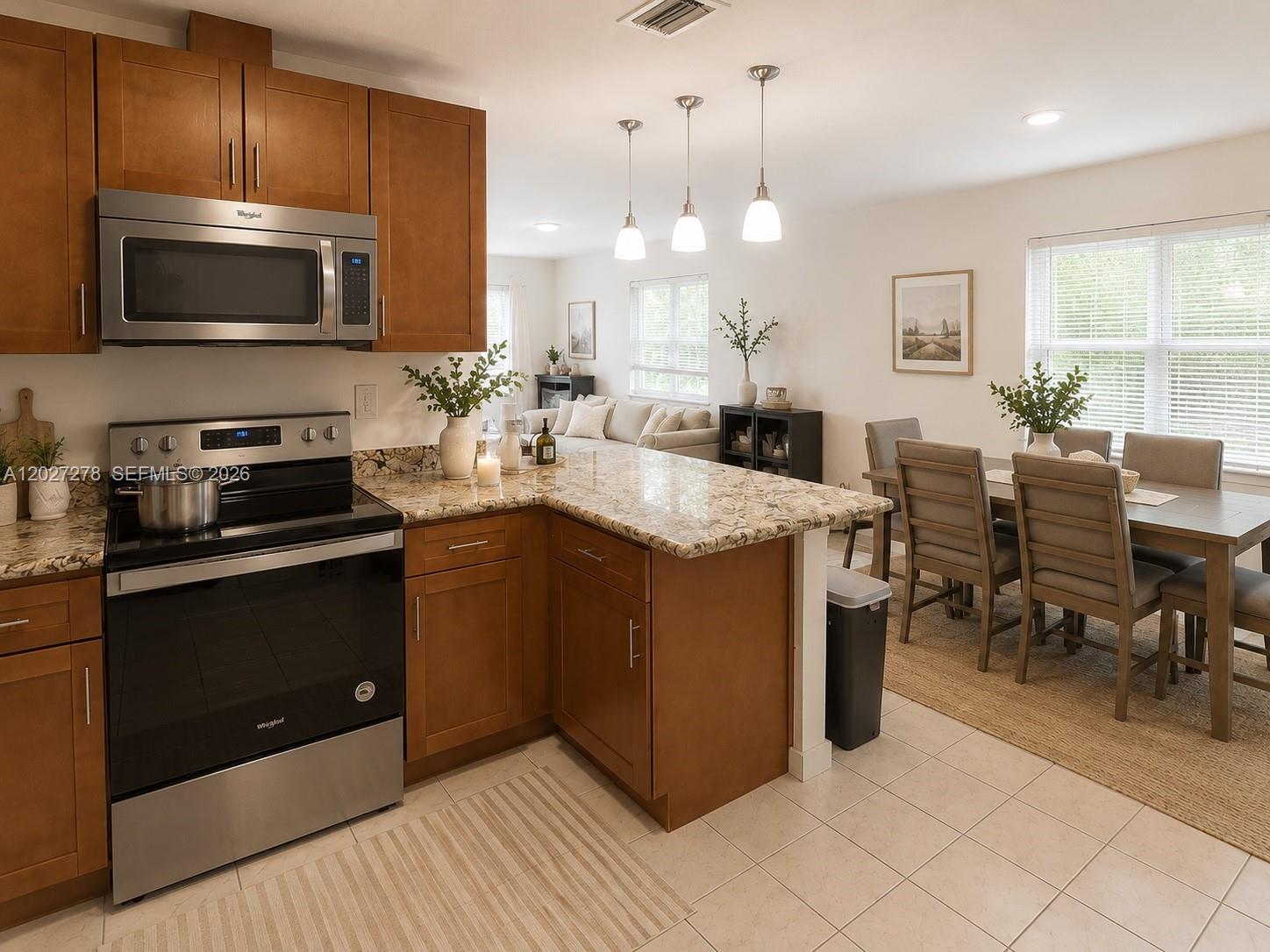 901 NE 2nd St Hallandale Beach, FL 33009