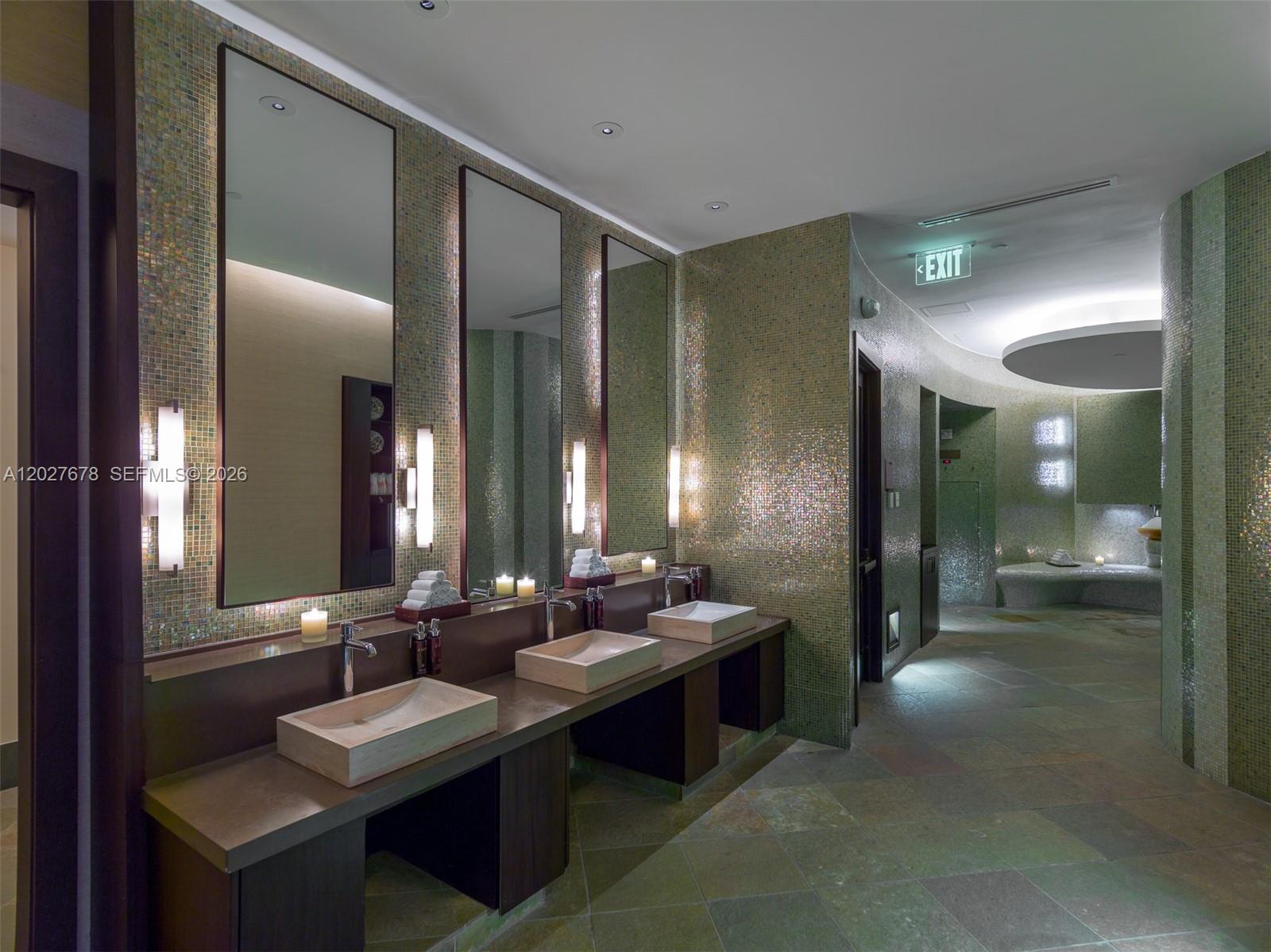 17875 Collins Ave #1906 Sunny Isles Beach, FL 33160