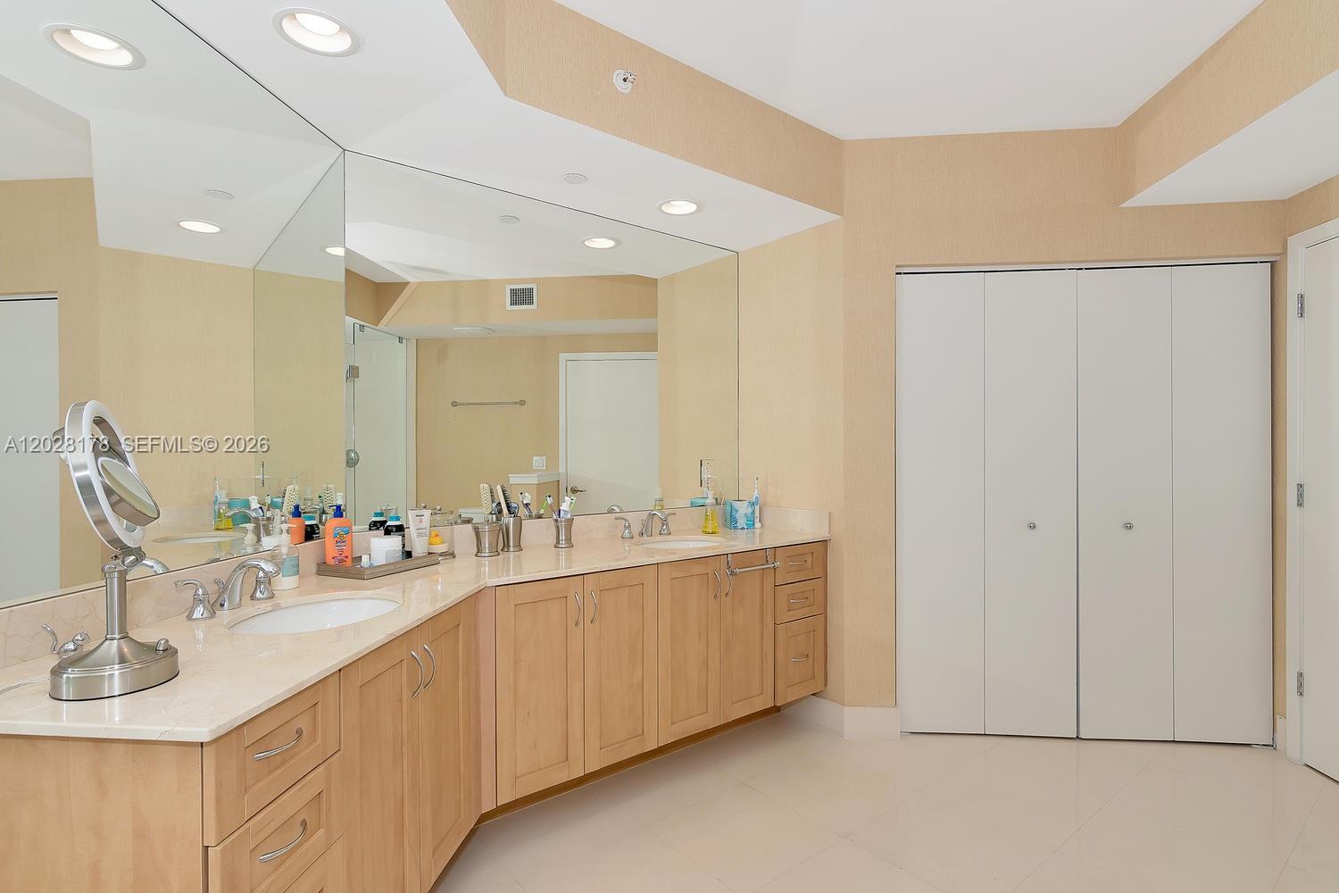 2821 N Ocean Blvd #703S Fort Lauderdale, FL 33308