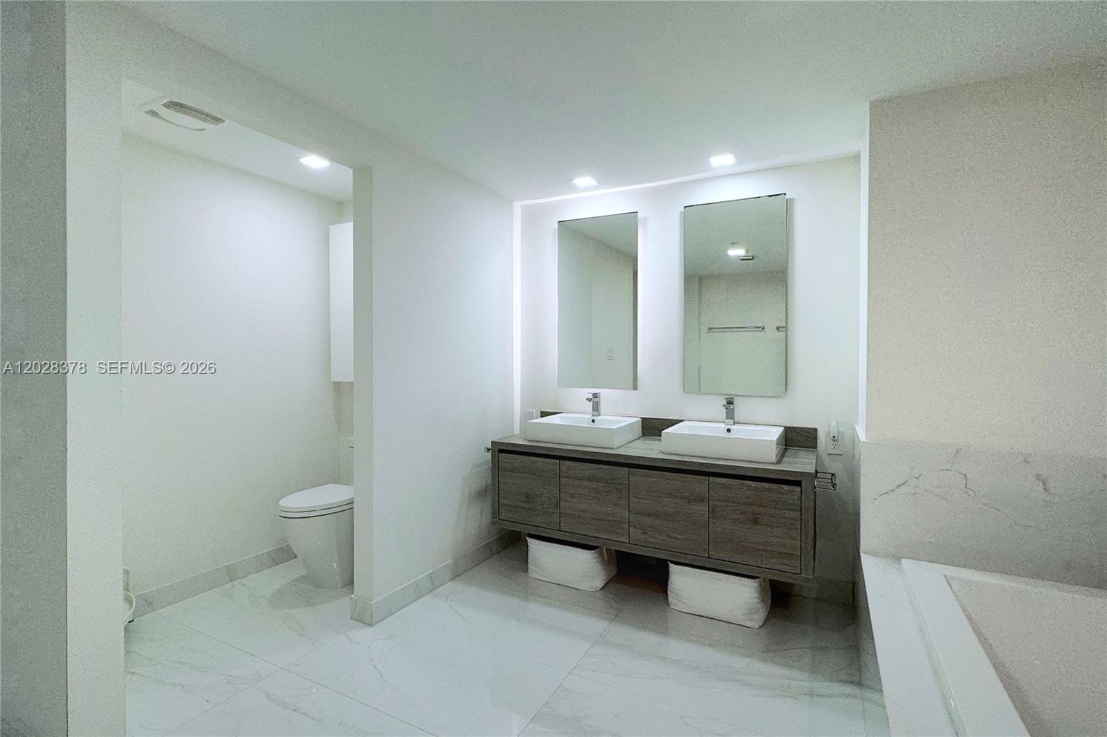 Undisclosed Address Sunny Isles Beach, FL 33160