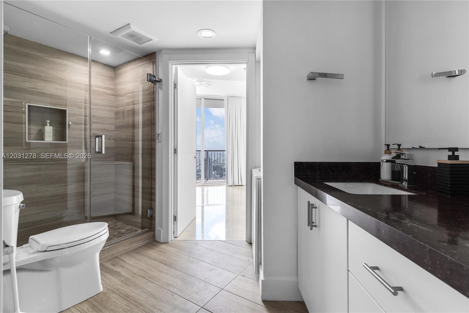 1750 N Bayshore Dr #4414 Miami, FL 33132