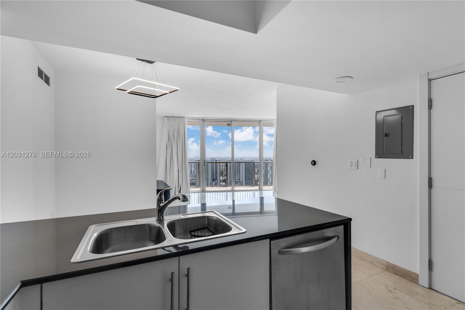 1750 N Bayshore Dr #4414 Miami, FL 33132