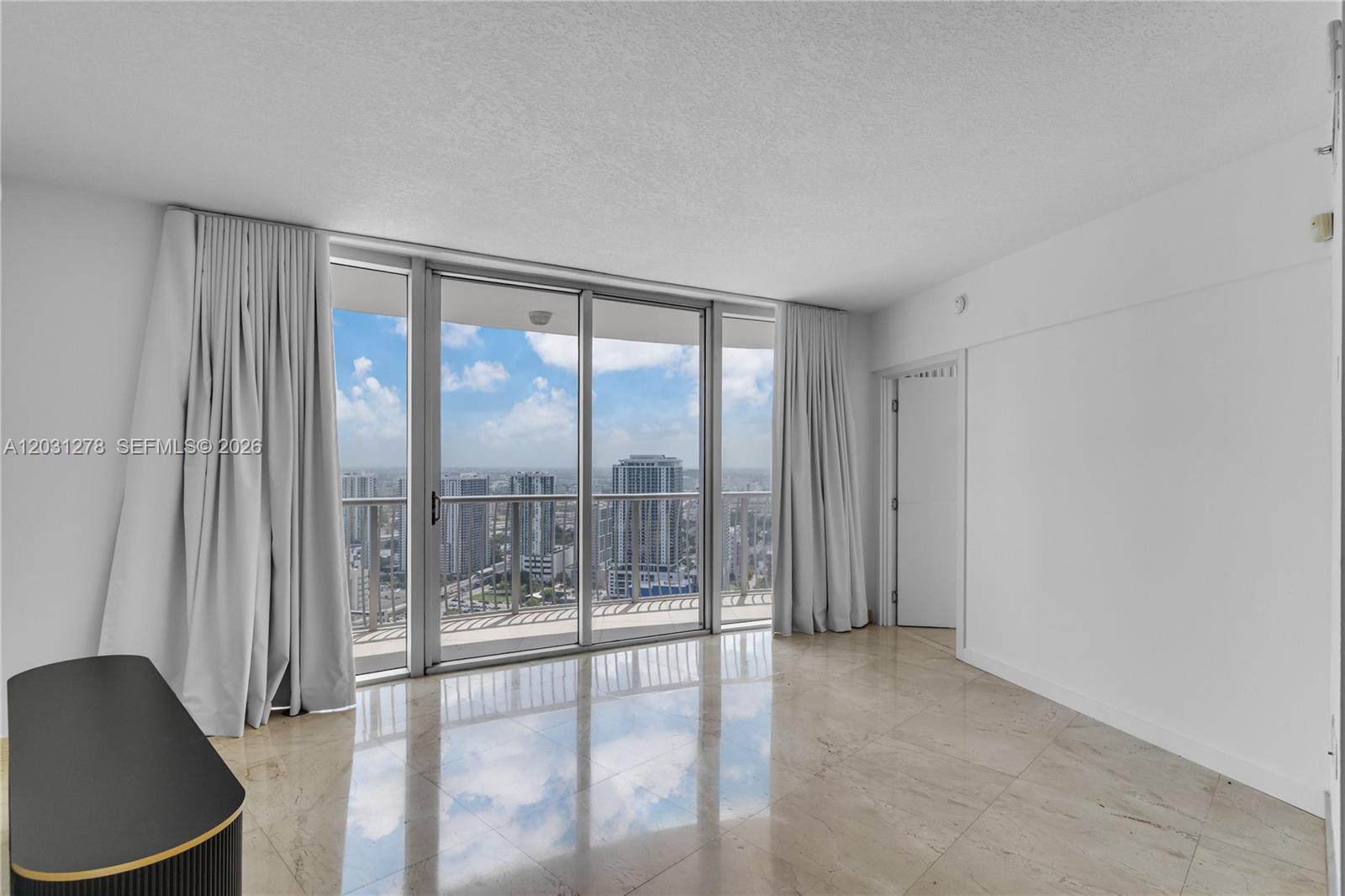 1750 N Bayshore Dr #4414 Miami, FL 33132