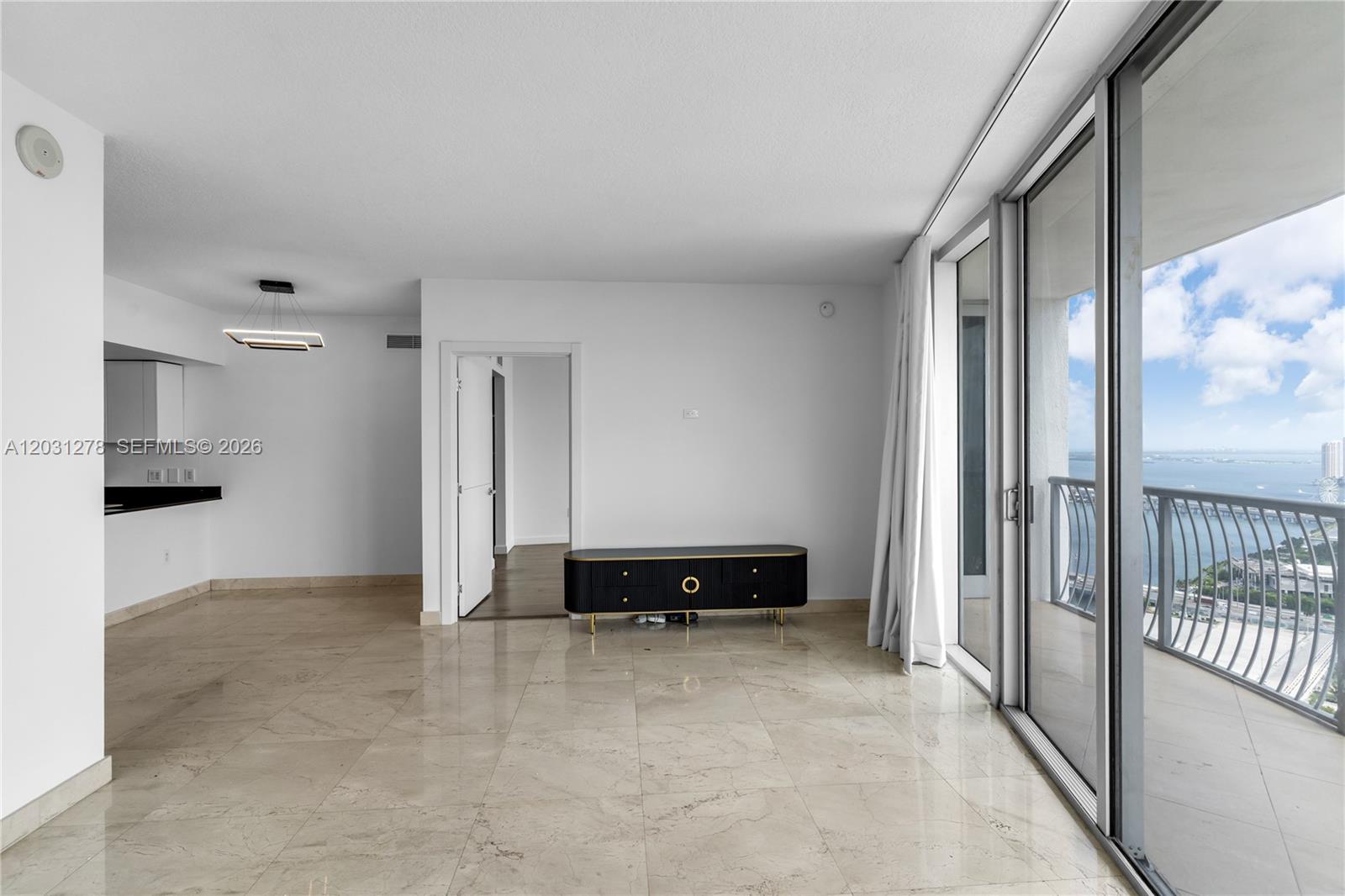 1750 N Bayshore Dr #4414 Miami, FL 33132