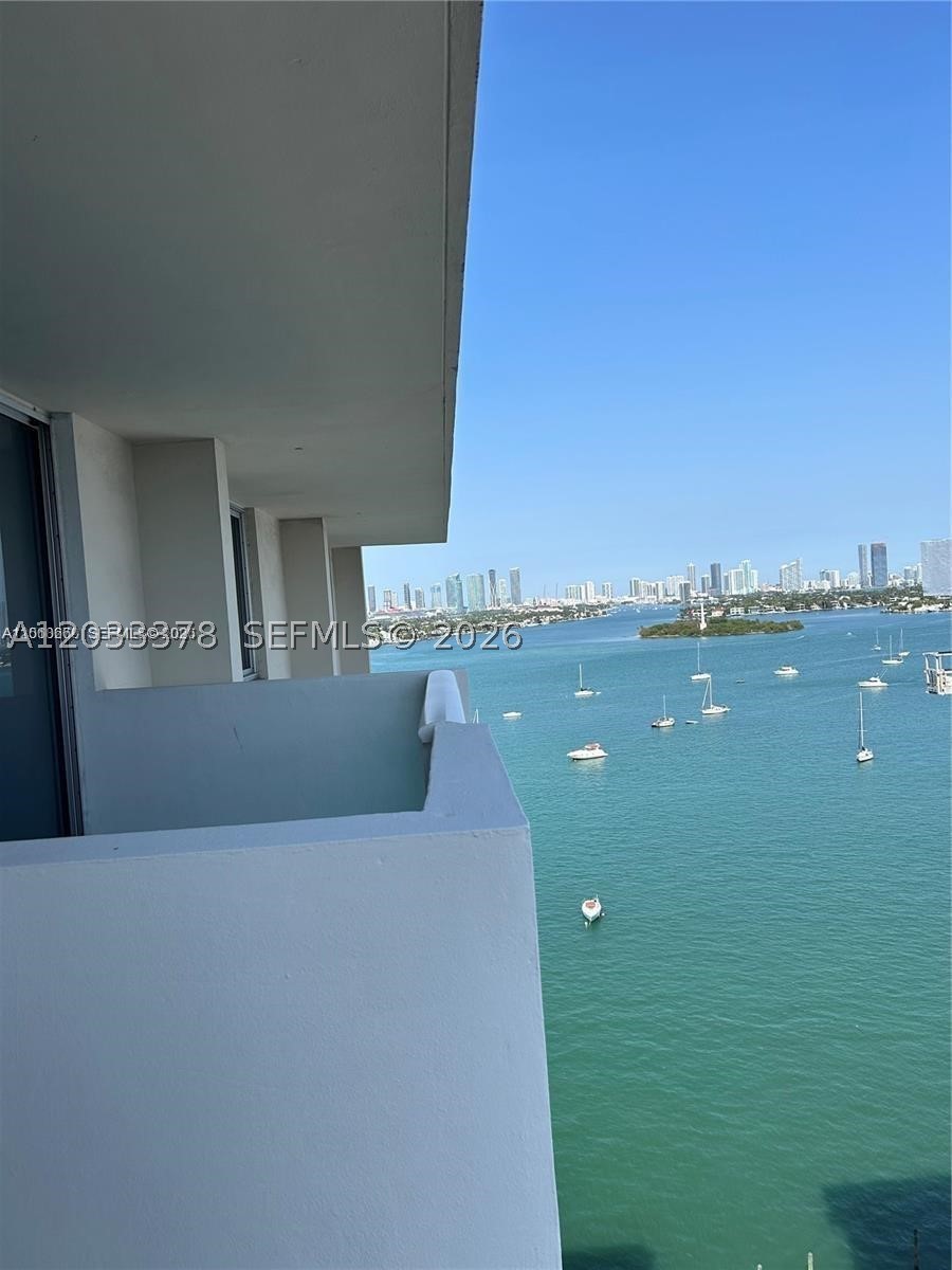 image Mirador 1200 (North Tower)7