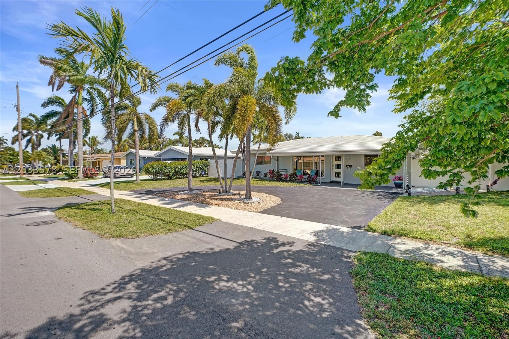 200 SE 3rd St Pompano Beach, FL 33060