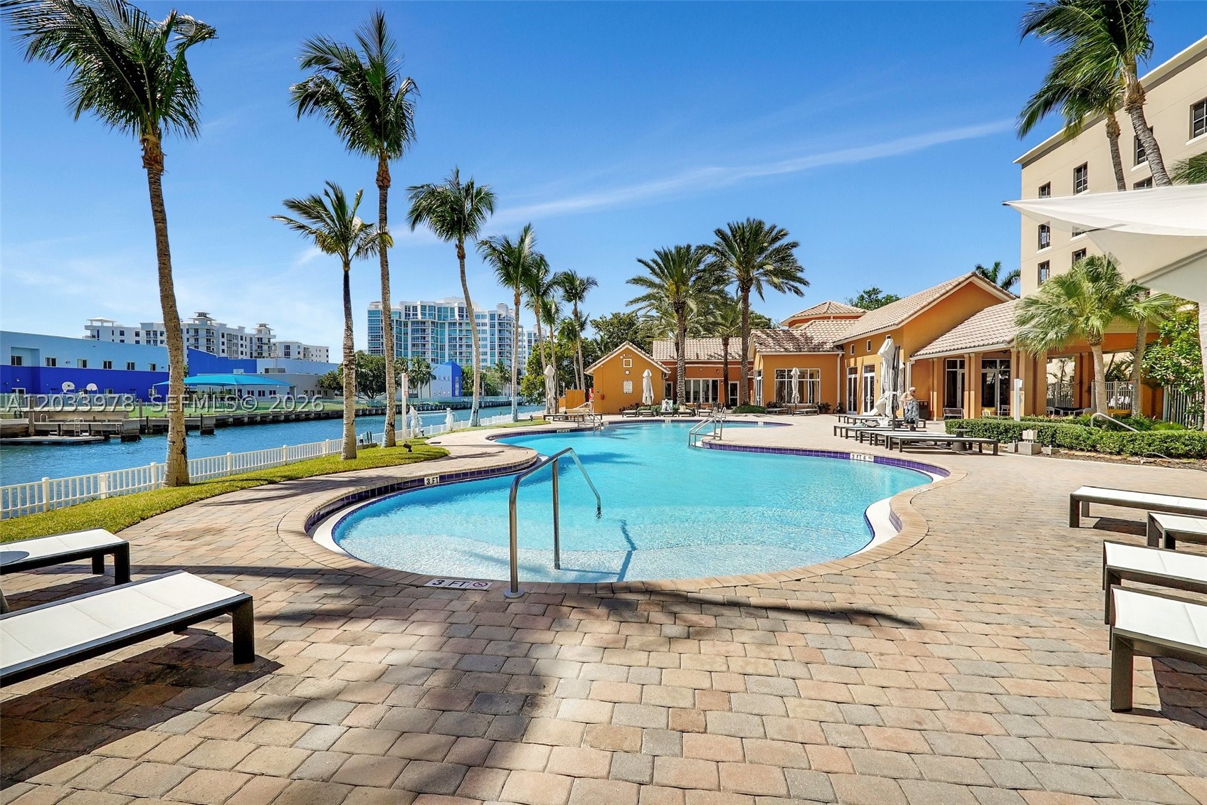image Aventura Marina 143