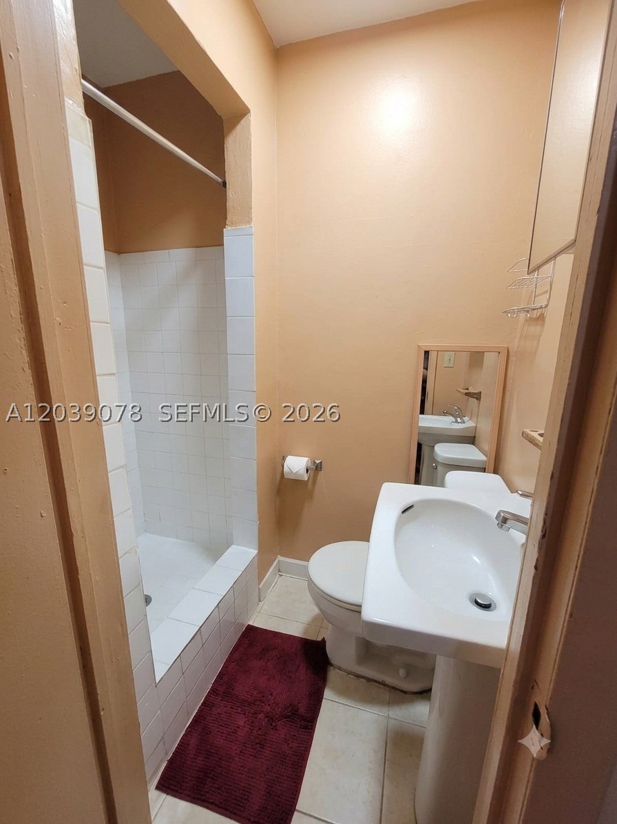 75 NE 49th St Miami, FL 33137