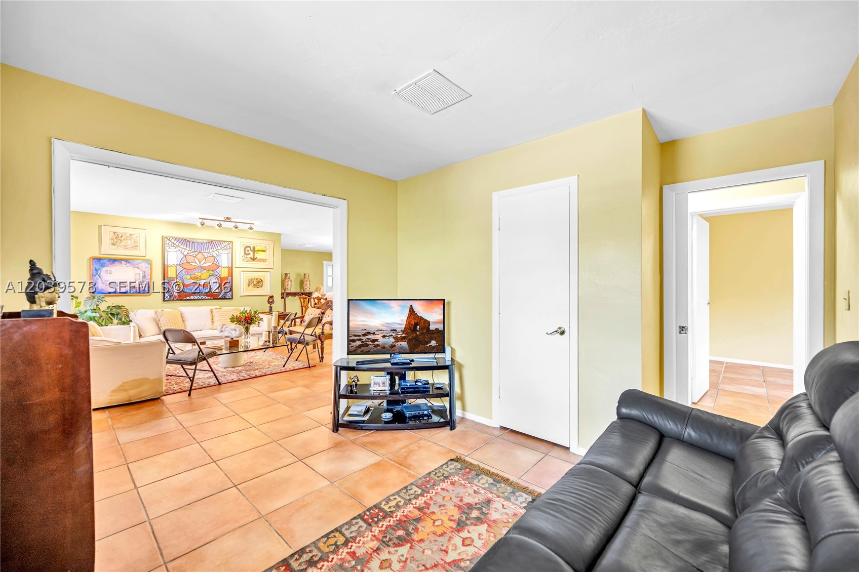 8701 SW 87th Ct Miami, FL 33173