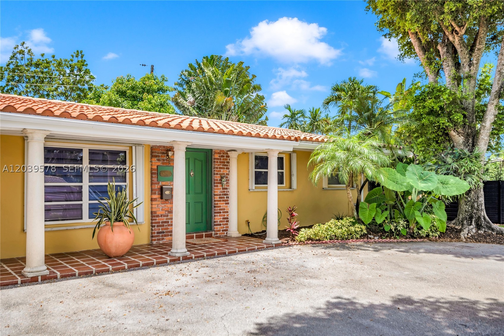 8701 SW 87th Ct Miami, FL 33173