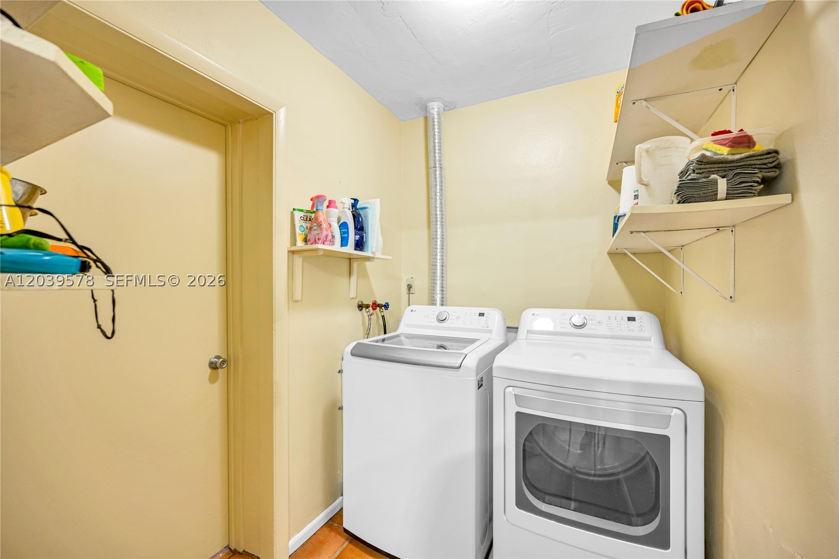 8701 SW 87th Ct Miami, FL 33173