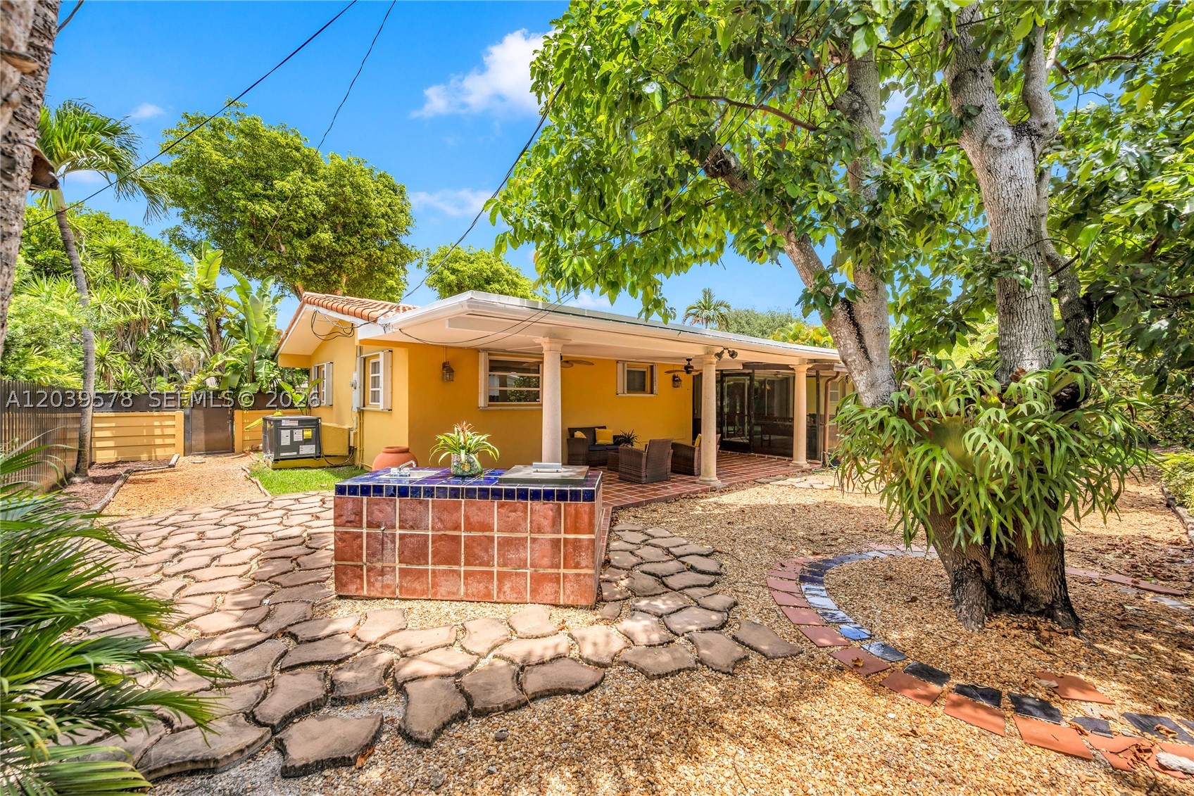 8701 SW 87th Ct Miami, FL 33173