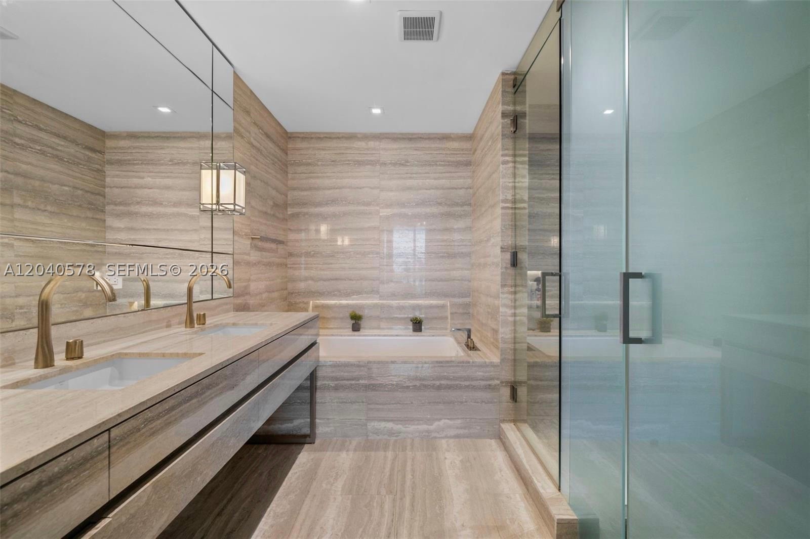 image Residences by Armani Casa7