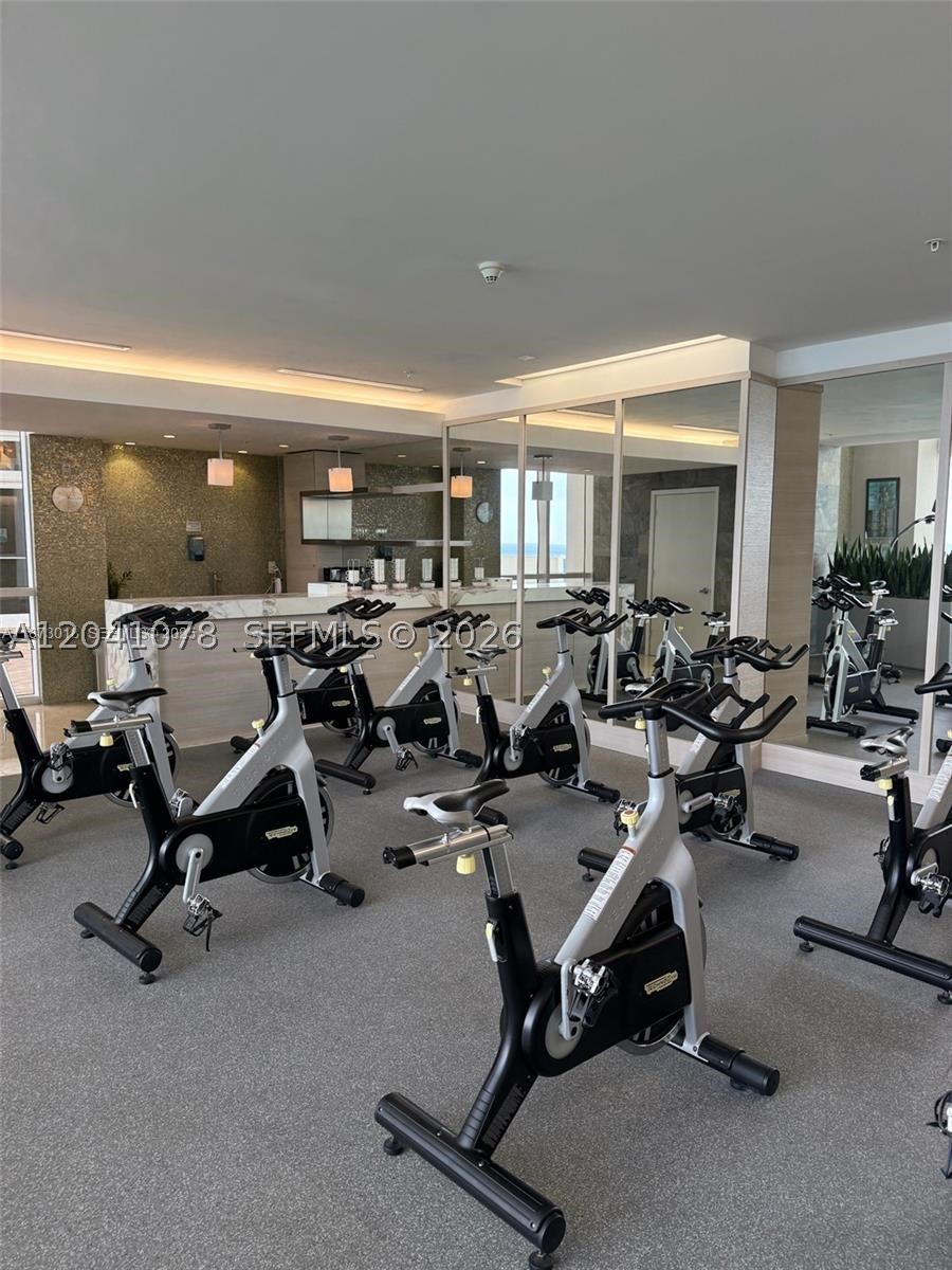 18201 E Collins Ave #5009 Sunny Isles Beach, FL 33160