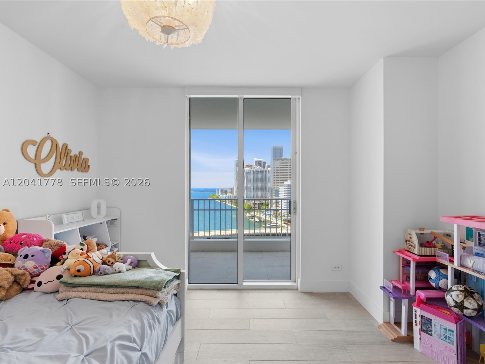 701 Brickell Key Blvd #1903 Miami, FL 33131