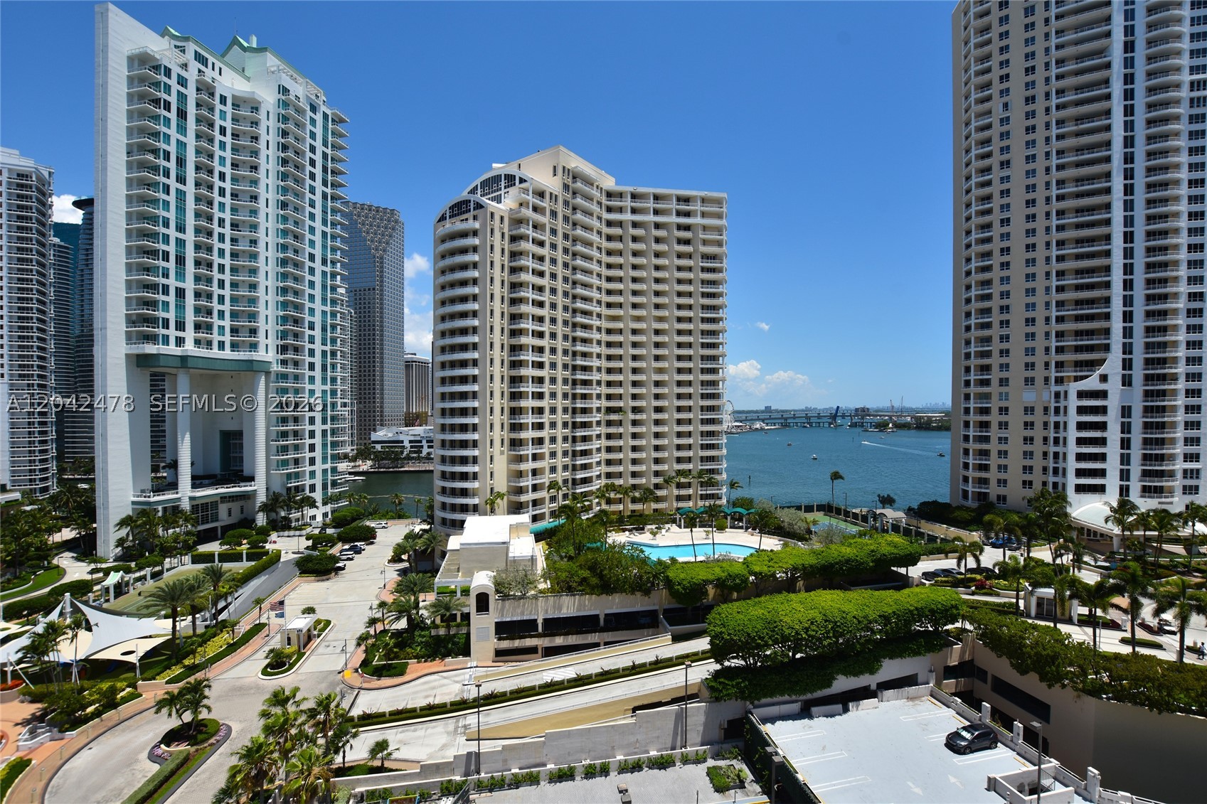 540 Brickell Key Dr #1513 Miami, FL 33131
