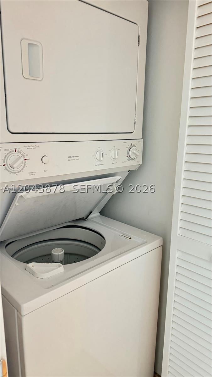 image Axis on Brickell North8